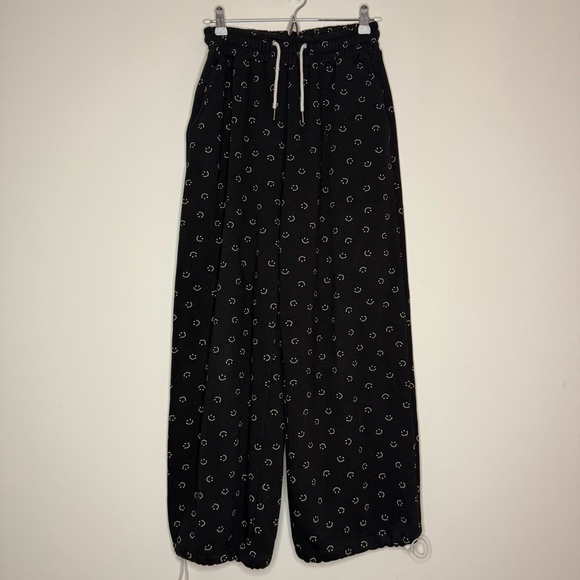 MINJIENA Smile Winter Streetwear Print Airport Loungewear Hoodie Sweatshirt Set - Picture 3 of 15